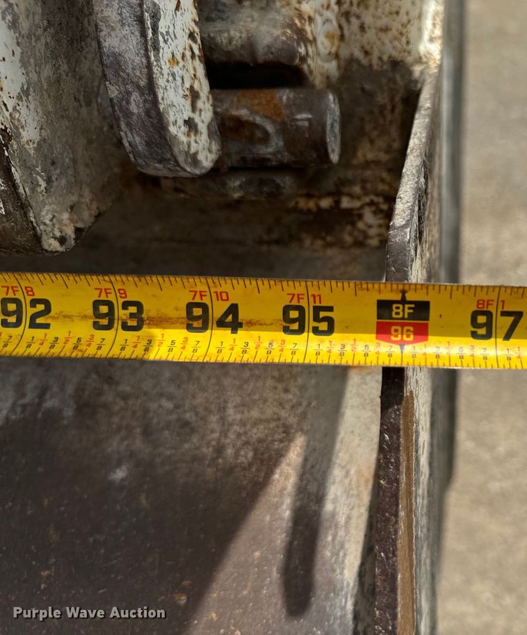 image for item DX0640 2017 Mack GU713 dump truck