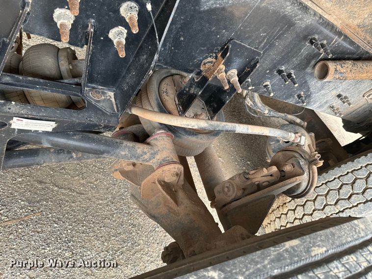 image for item DX0640 2017 Mack GU713 dump truck