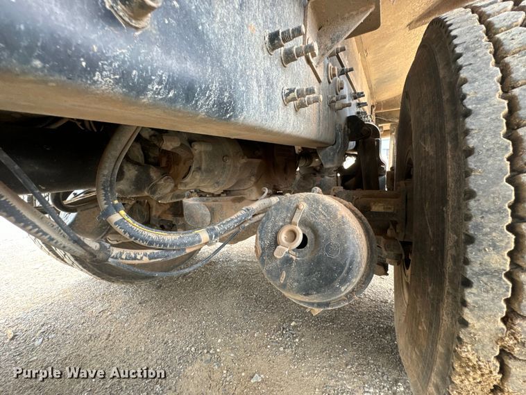 image for item DX0640 2017 Mack GU713 dump truck