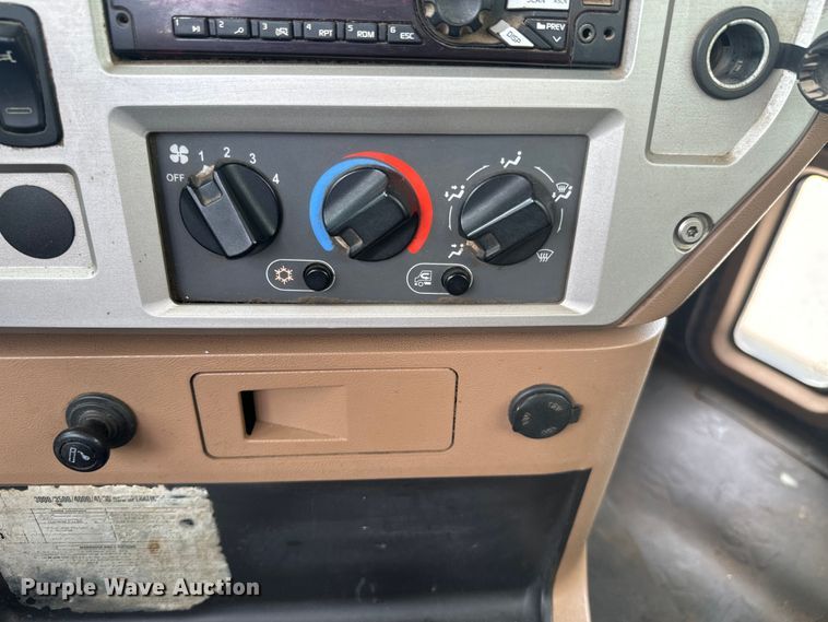 image for item DX0640 2017 Mack GU713 dump truck