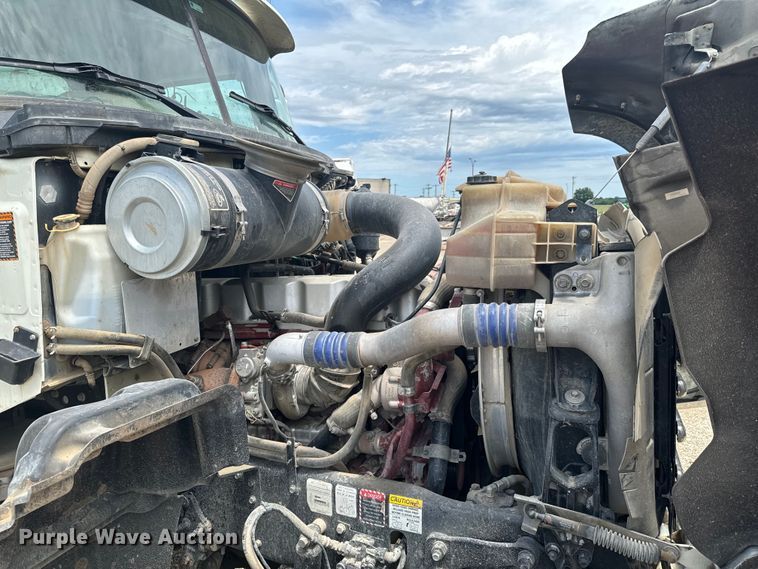 image for item DX0640 2017 Mack GU713 dump truck