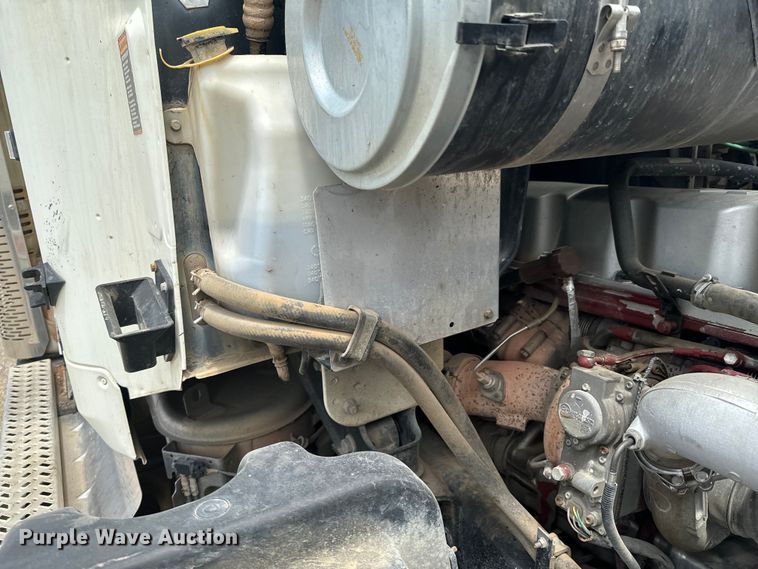 image for item DX0640 2017 Mack GU713 dump truck