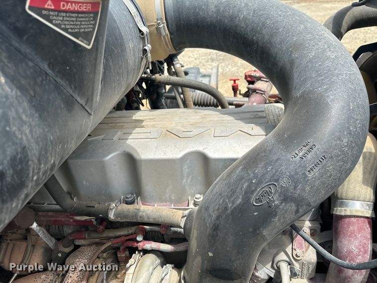 image for item DX0640 2017 Mack GU713 dump truck