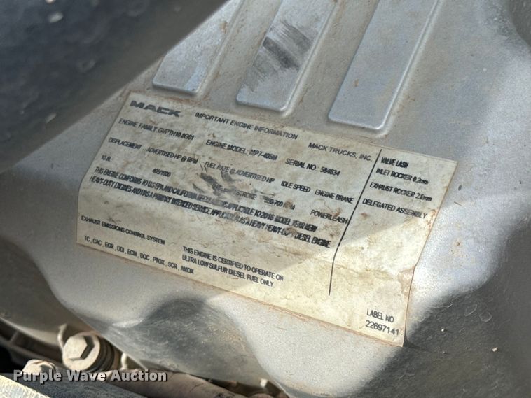 image for item DX0640 2017 Mack GU713 dump truck