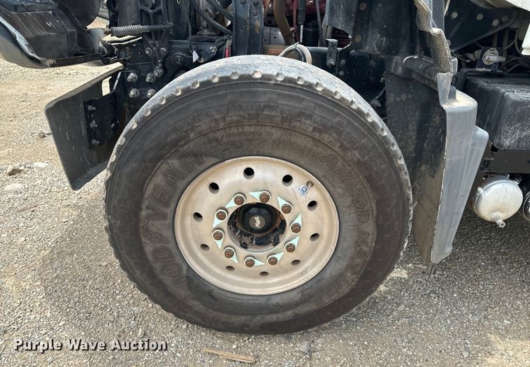 image for item DX0640 2017 Mack GU713 dump truck