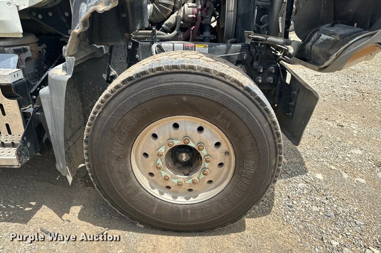 image for item DX0640 2017 Mack GU713 dump truck