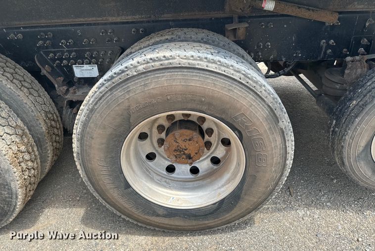 image for item DX0640 2017 Mack GU713 dump truck