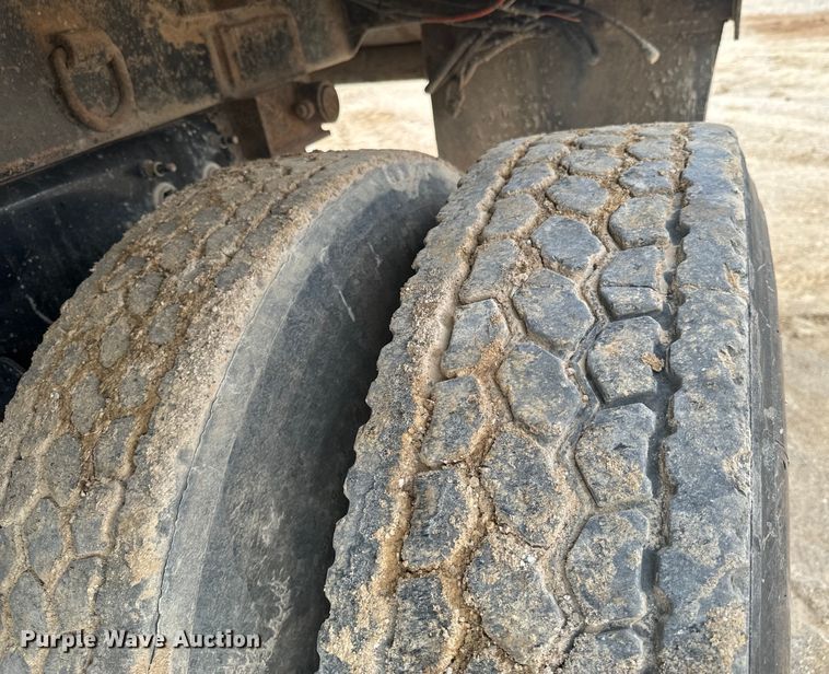 image for item DX0640 2017 Mack GU713 dump truck