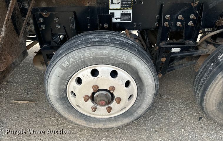 image for item DX0640 2017 Mack GU713 dump truck