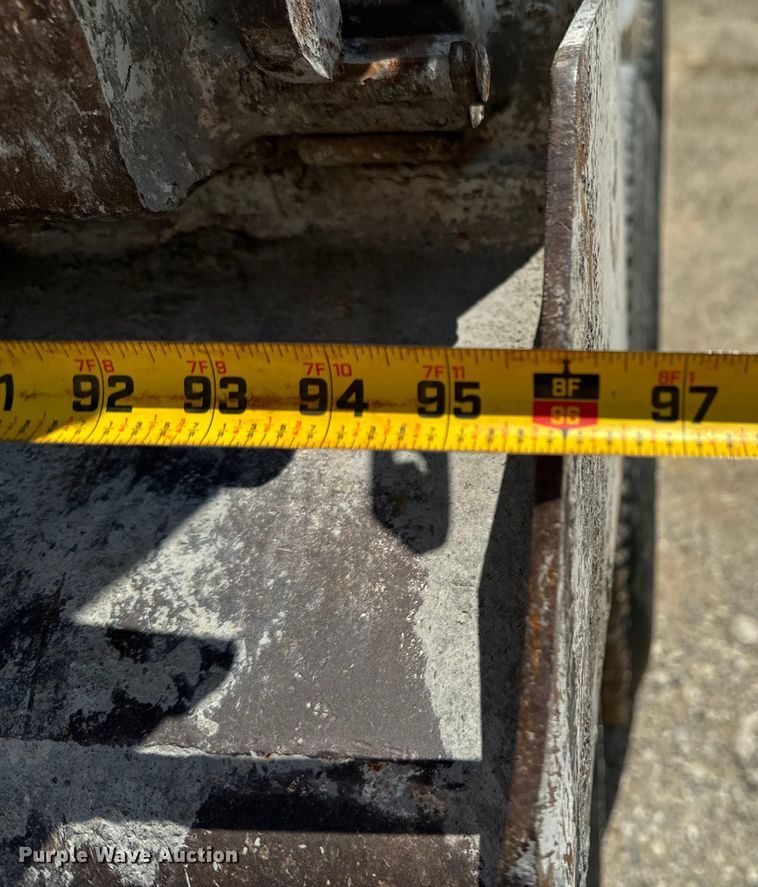 image for item DX0641 2017 Mack GU713 dump truck