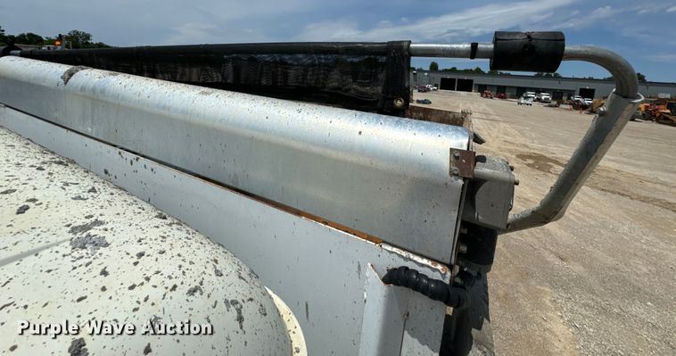 image for item DX0641 2017 Mack GU713 dump truck