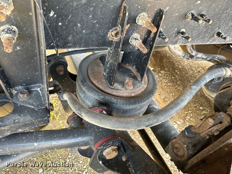 image for item DX0641 2017 Mack GU713 dump truck