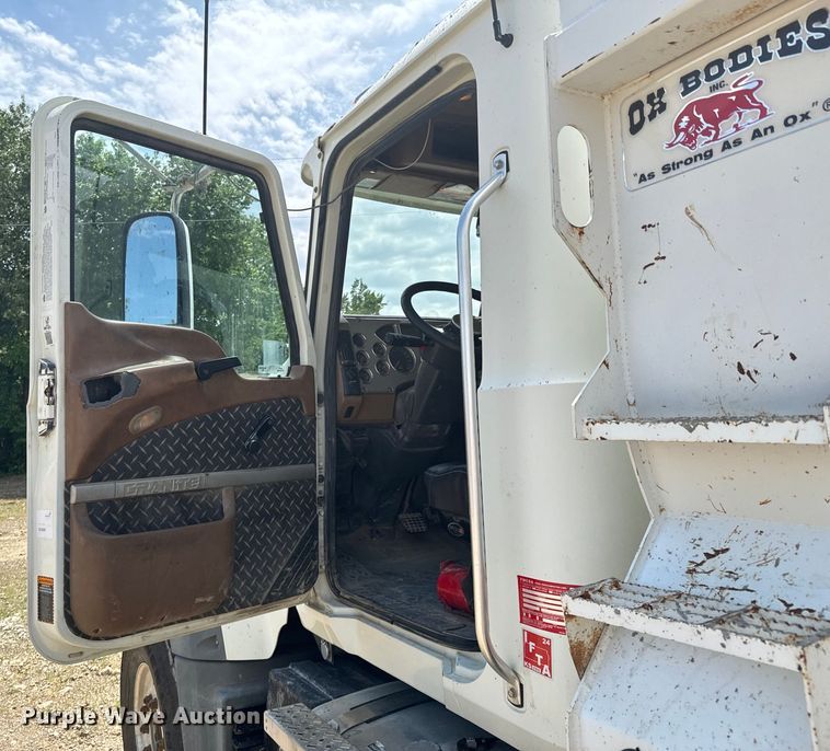 image for item DX0641 2017 Mack GU713 dump truck