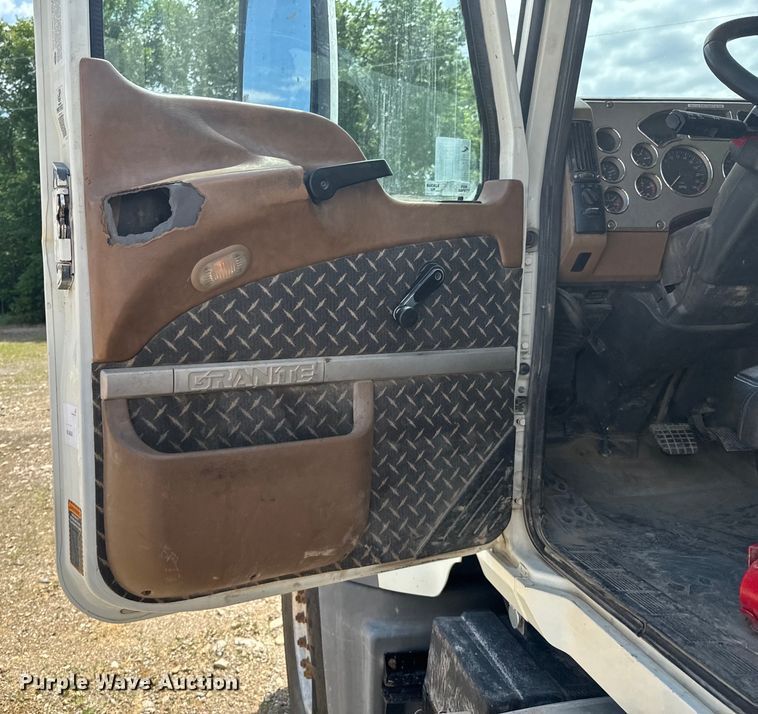 image for item DX0641 2017 Mack GU713 dump truck