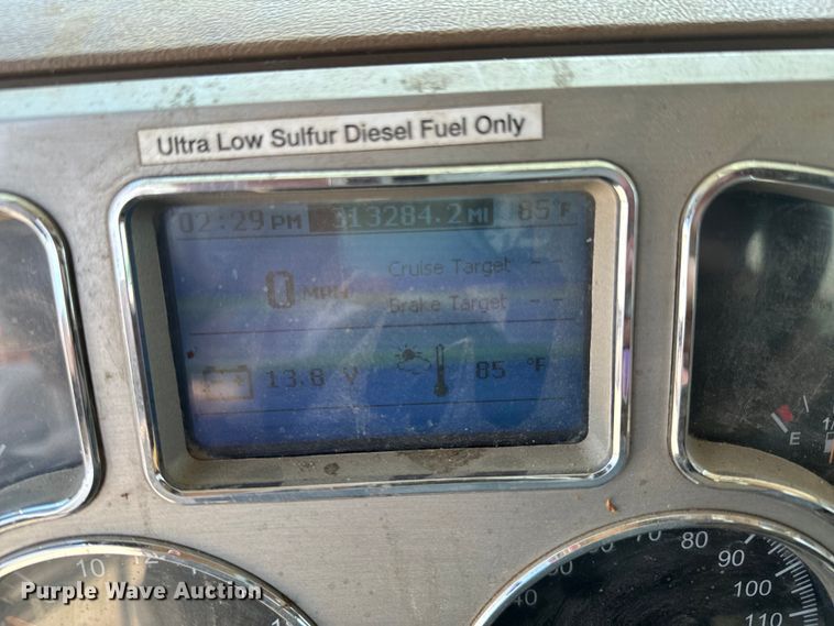 image for item DX0641 2017 Mack GU713 dump truck