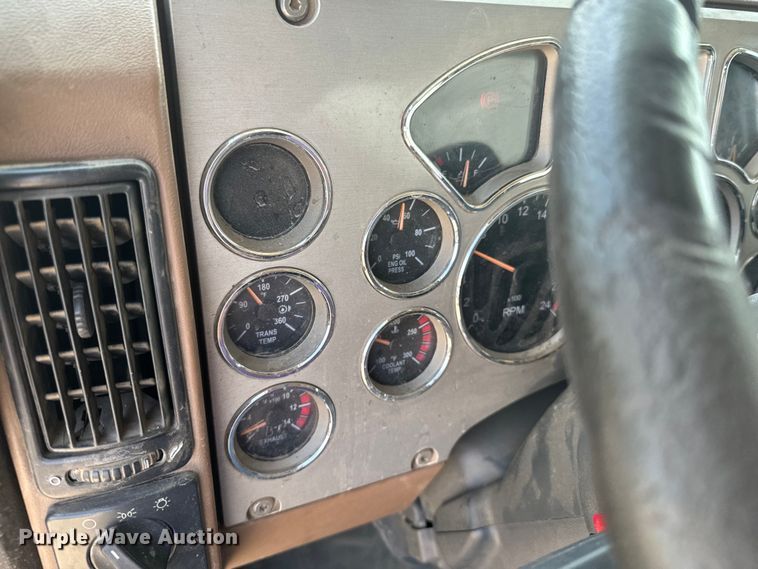 image for item DX0641 2017 Mack GU713 dump truck