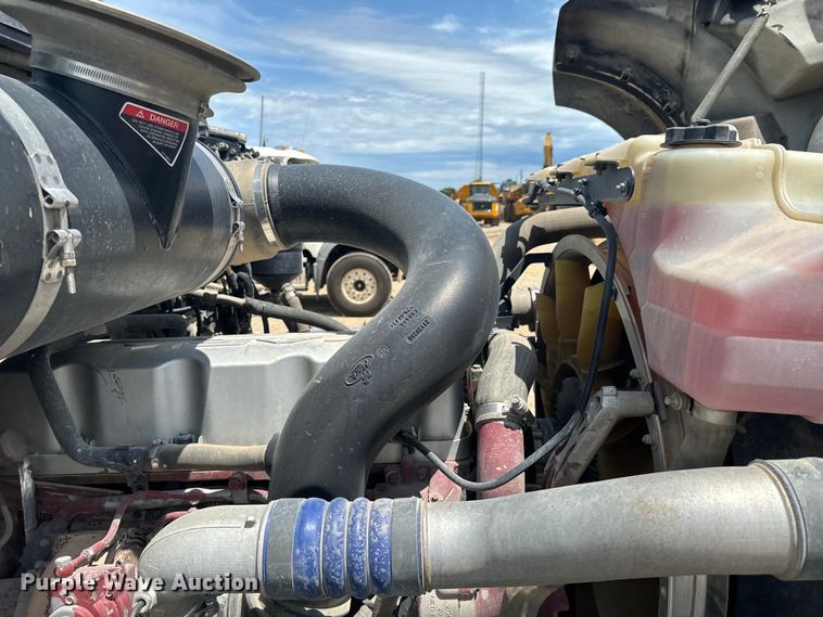 image for item DX0641 2017 Mack GU713 dump truck