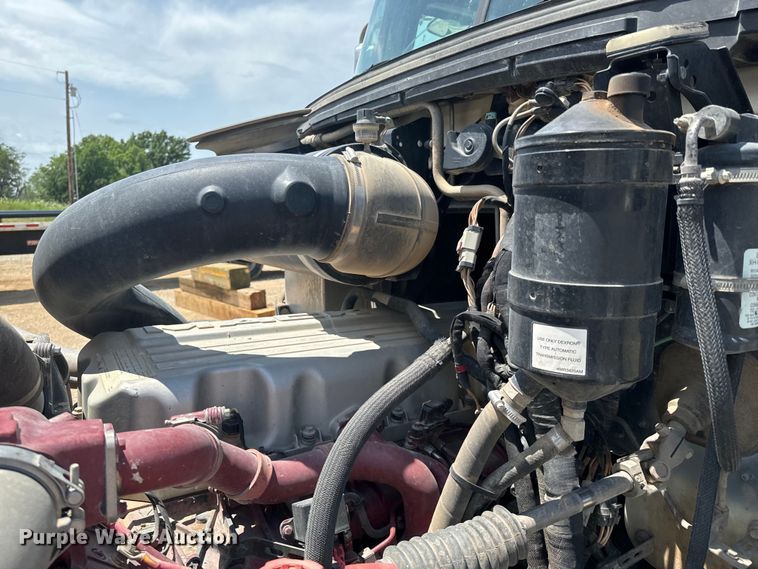 image for item DX0641 2017 Mack GU713 dump truck