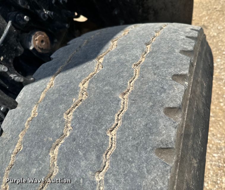 image for item DX0641 2017 Mack GU713 dump truck