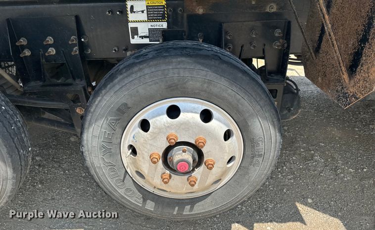 image for item DX0641 2017 Mack GU713 dump truck