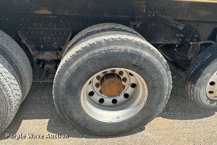 image for item DX0641 2017 Mack GU713 dump truck