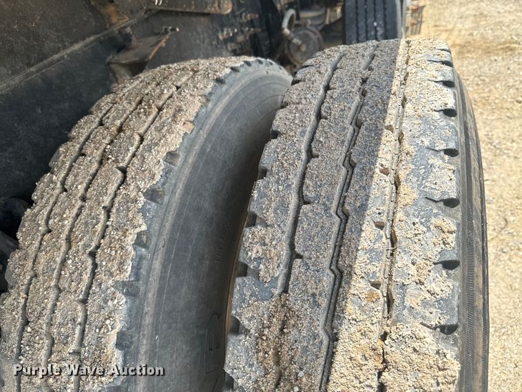 image for item DX0641 2017 Mack GU713 dump truck