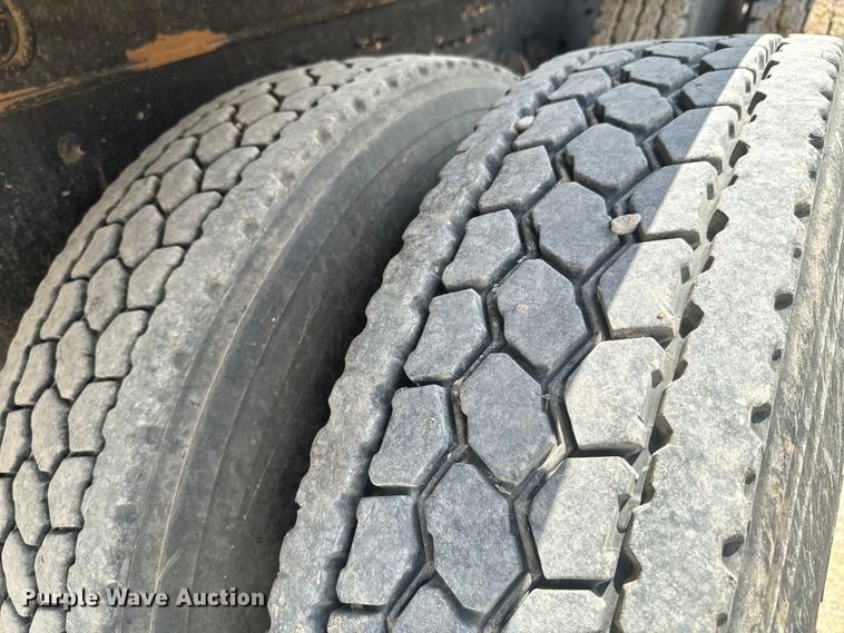 image for item DX0641 2017 Mack GU713 dump truck