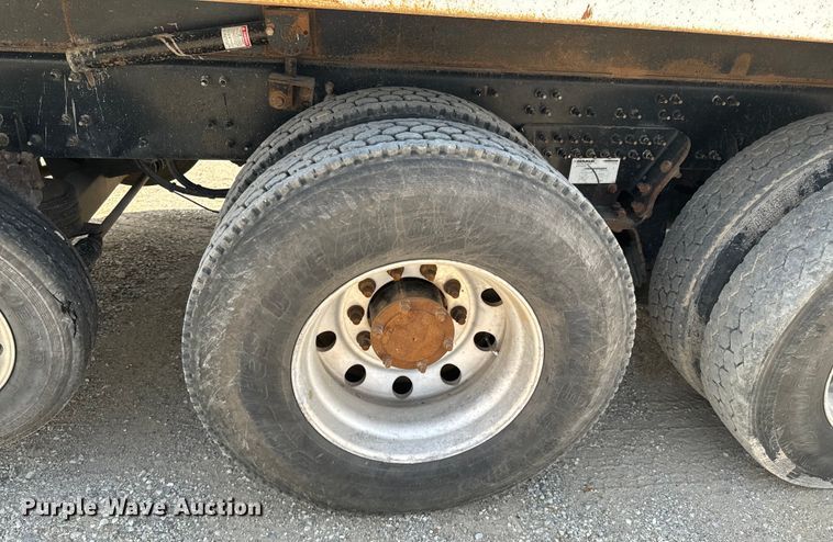 image for item DX0641 2017 Mack GU713 dump truck