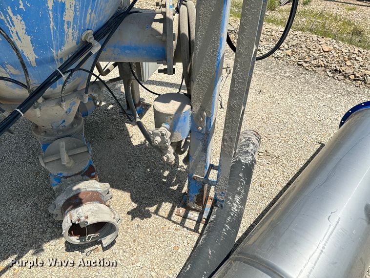 image for item DX0643 Cyclonaire pneumatic rail car unloader