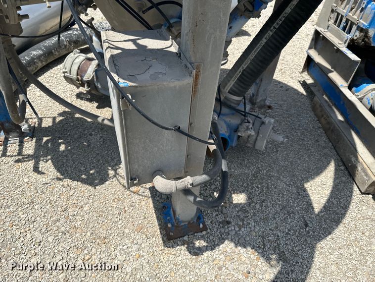 image for item DX0643 Cyclonaire pneumatic rail car unloader