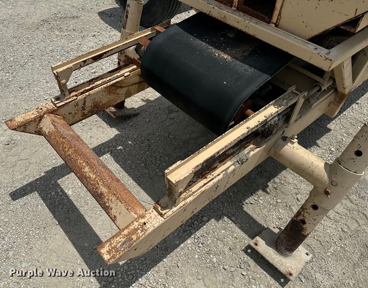 image for item DX0657 Falk  Quadrive  radial stacking conveyor