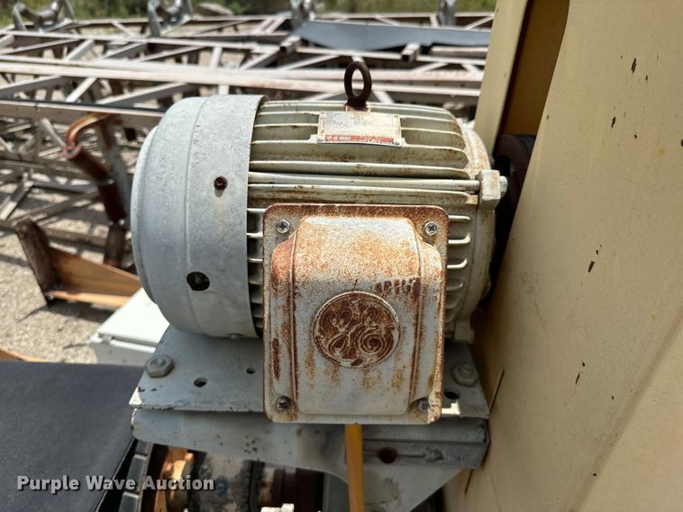 image for item DX0657 Falk  Quadrive  radial stacking conveyor