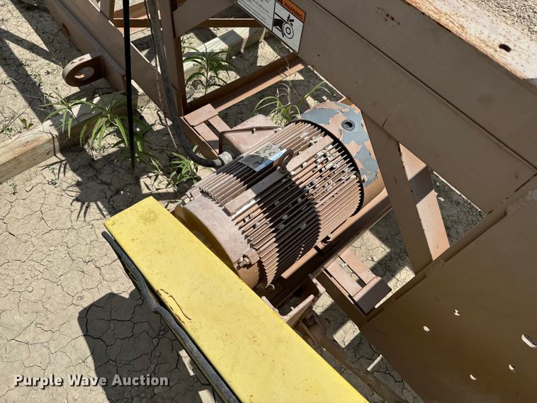 image for item DX0657 Falk  Quadrive  radial stacking conveyor