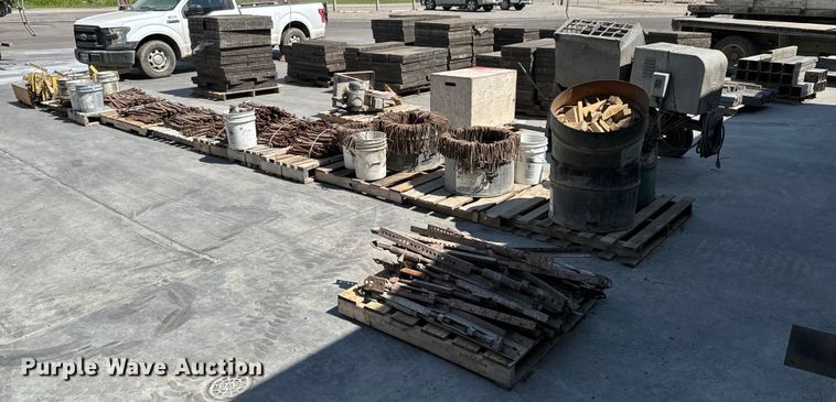 image for item DX0660 Concrete equipment