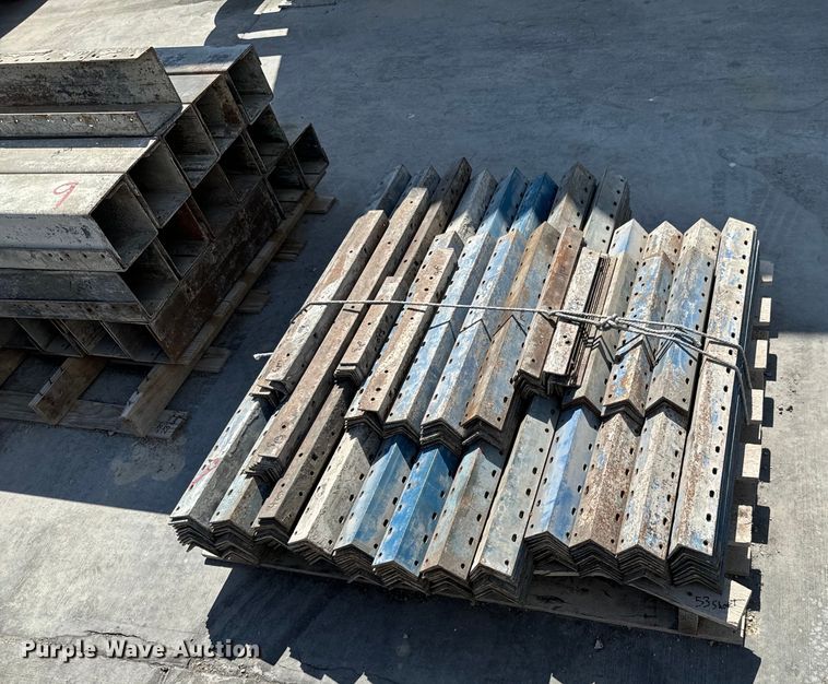 image for item DX0660 Concrete equipment