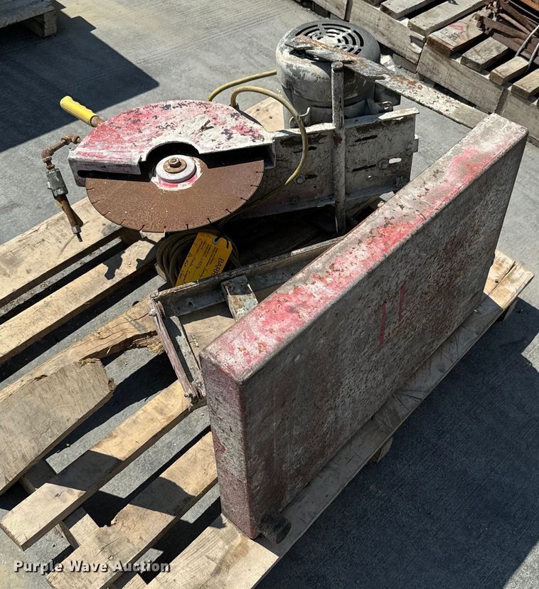 image for item DX0660 Concrete equipment