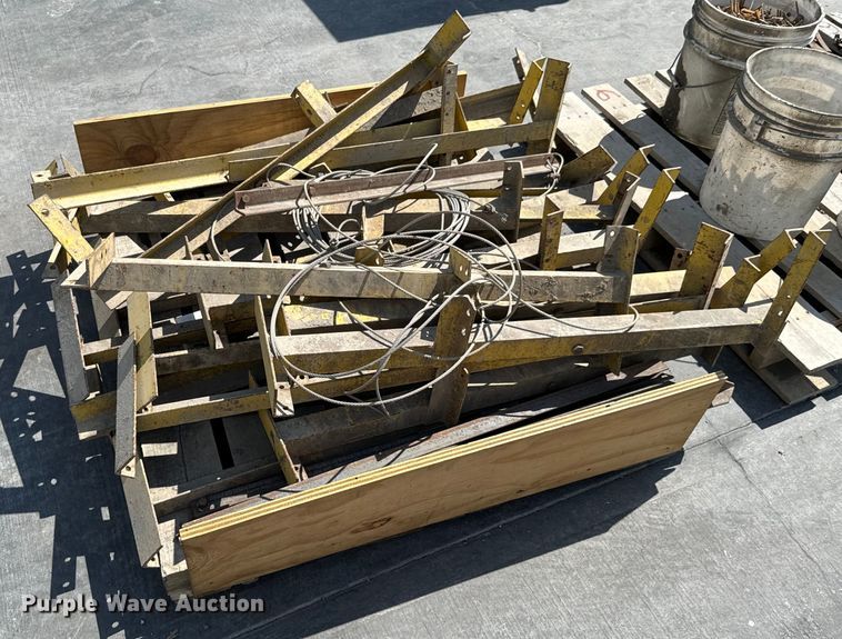 image for item DX0660 Concrete equipment