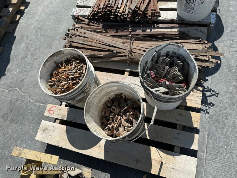 image for item DX0660 Concrete equipment