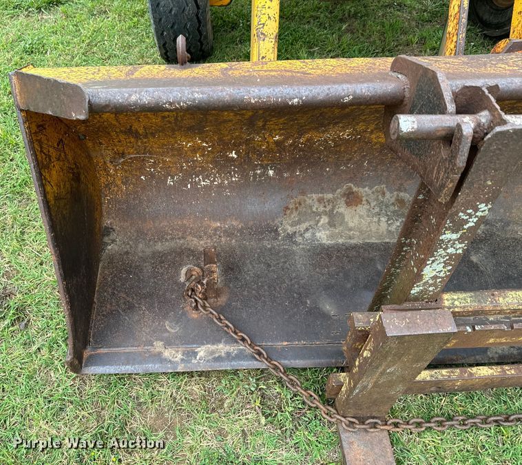 image for item DX0667 1988 John Deere 310C backhoe