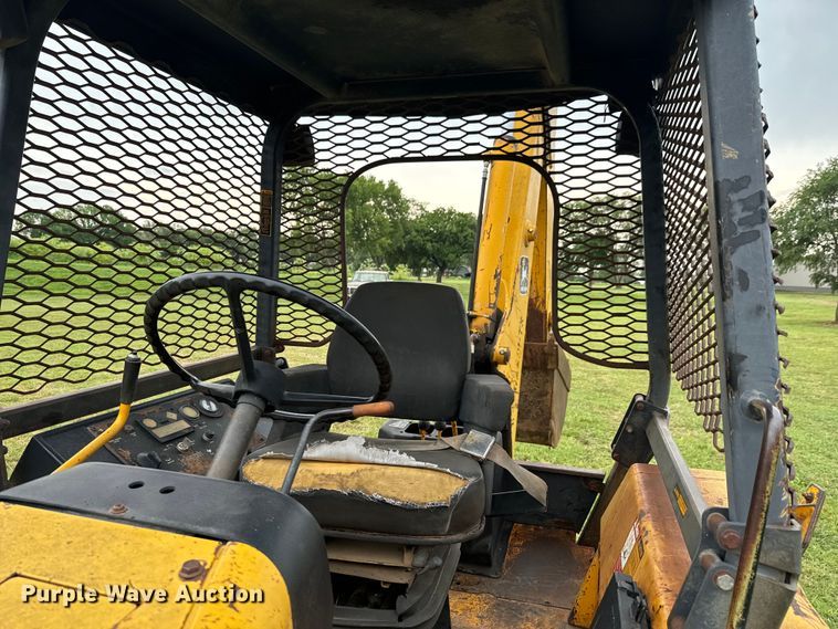 image for item DX0667 1988 John Deere 310C backhoe