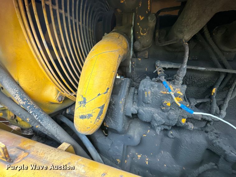 image for item DX0667 1988 John Deere 310C backhoe