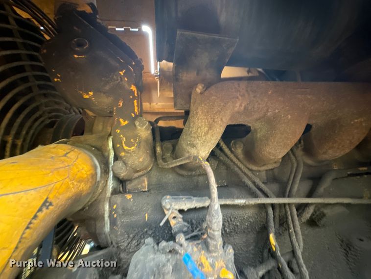 image for item DX0667 1988 John Deere 310C backhoe