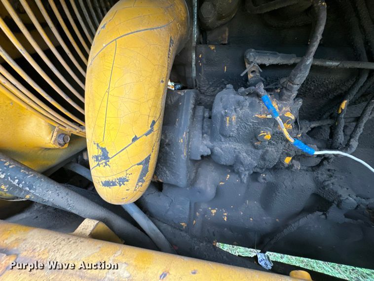 image for item DX0667 1988 John Deere 310C backhoe