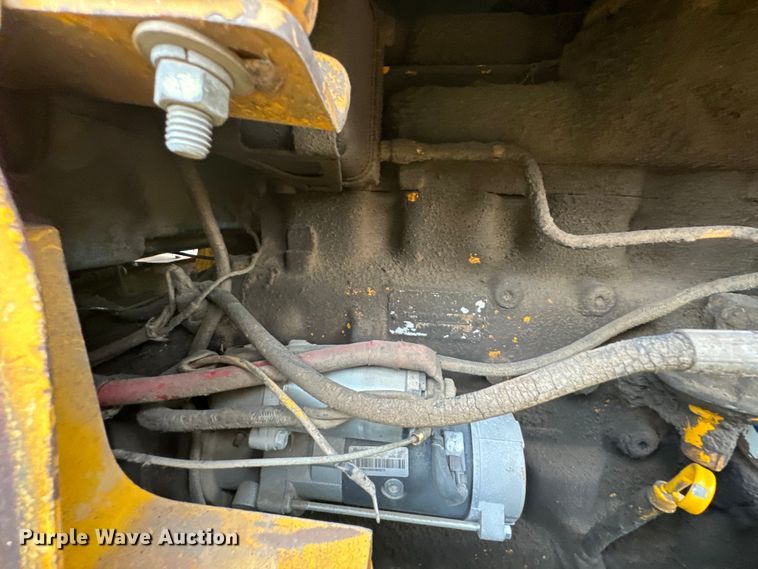 image for item DX0667 1988 John Deere 310C backhoe