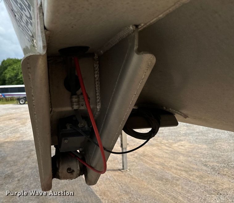 image for item DX0677 2021 Travis end dump trailer