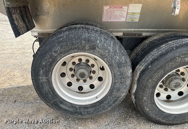 image for item DX0677 2021 Travis end dump trailer