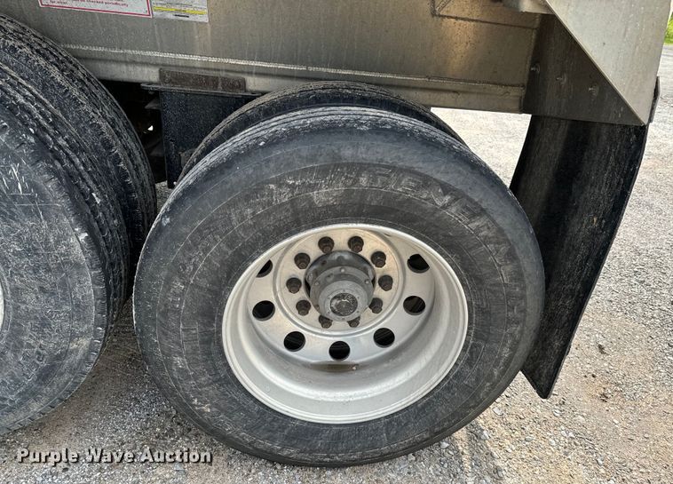 image for item DX0677 2021 Travis end dump trailer