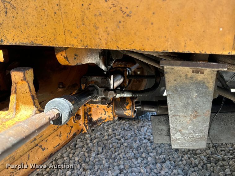 image for item DX0703 1999 Case 580L backhoe