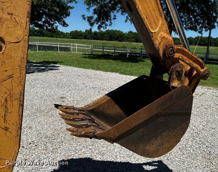 image for item DX0703 1999 Case 580L backhoe