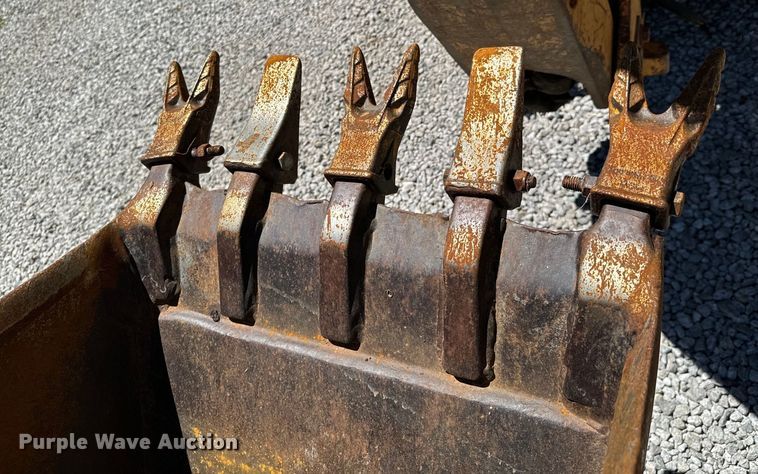 image for item DX0703 1999 Case 580L backhoe